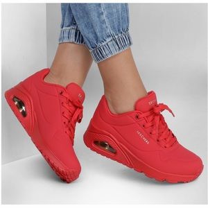 Sketchers UNO stand on air